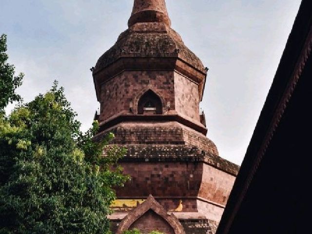 พระมหาธาตุเจดีย์พุทธนิมิต จ.กาฬสินธุ์

