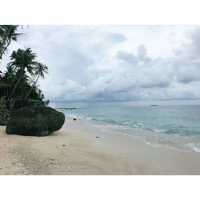 Relax at Sumur Tiga Beach