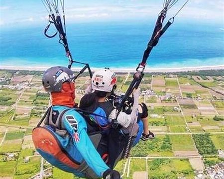 花蓮天空之鏡飛行傘