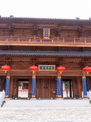 Qishan Wanfo Temple （South Gate）