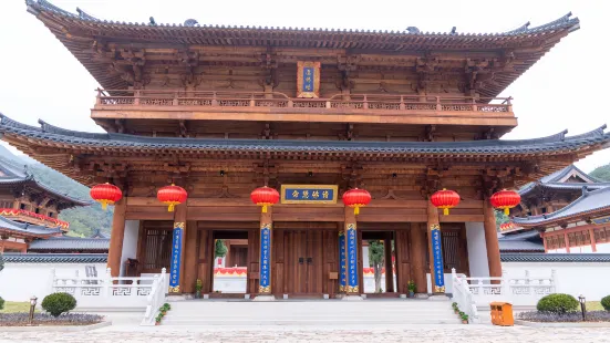 Qishan Wanfo Temple （South Gate）