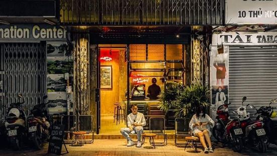 一间老西贡复古咖啡馆 Local Saigon Caf&ea