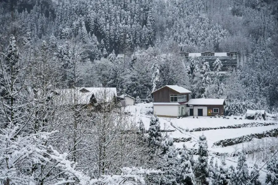 神瀑溝風景区