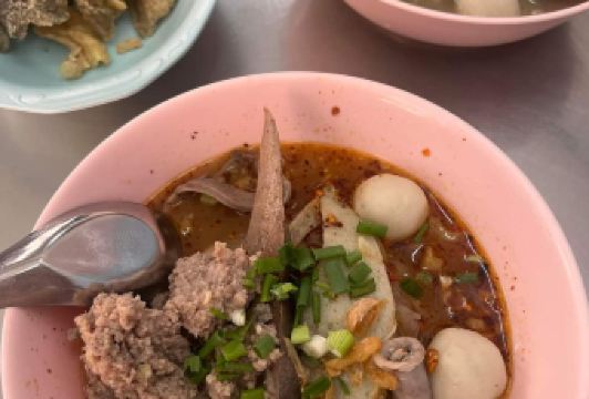 Rung Rueang Pork Noodles User Photo