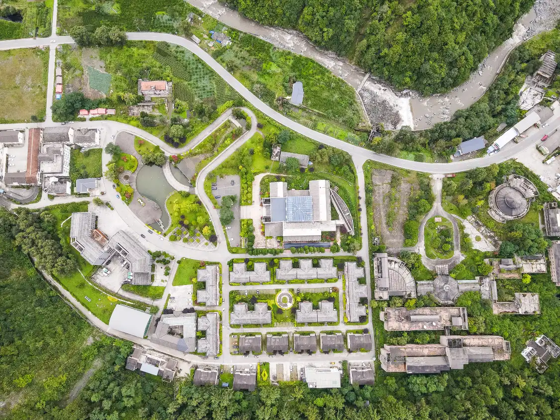 울룽 자연 및 지진 박물관 주변 호텔
