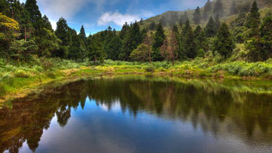 Menghuan Pond