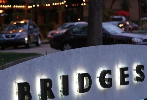 Bridges Restaurant & Bar