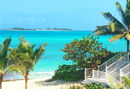 Blue Sail Bar & Grill