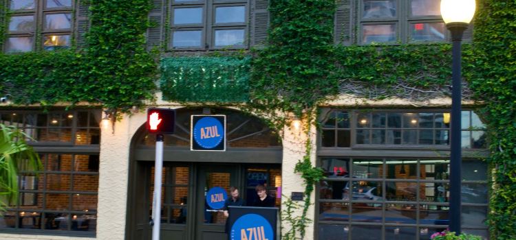 Azul Steak & Sushi Lounge