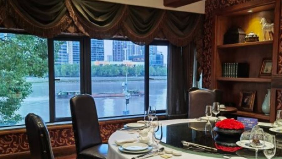 FlavourCourtyard Restaurant