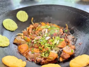 TU ZAO REN JIA CHAIHUO CHICKEN