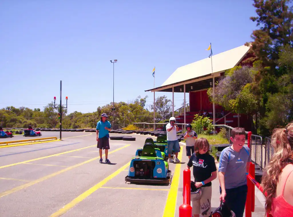 Hotels near Adventure World