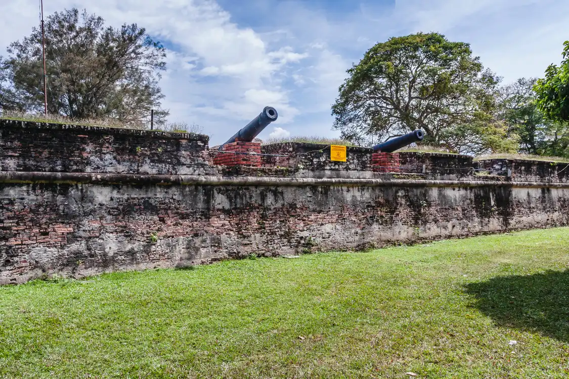 โรงแรมใกล้Fort Cornwallis