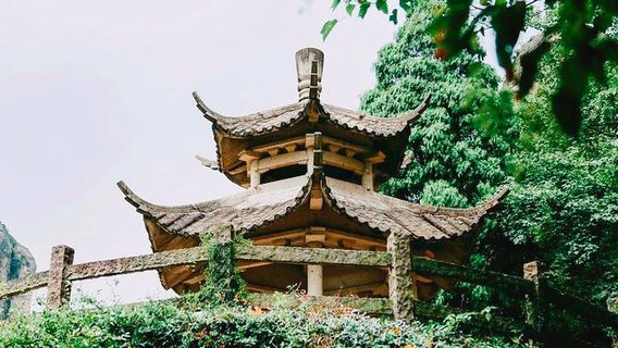 Lingfeng Scenic Area