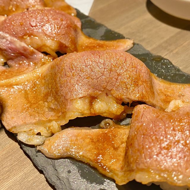 焼肉ホルモンジンギスカン酒場「れもん」