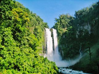 #holidayvacation Maria Cristina Falls is the second-highest waterfall in the Philippines, as is found in the suburbs of Iligan City on Mindanao Island. It’s the star landmark of the host city, which is part of the reason why it’s known as ‘the City of Majestic Waterfalls’. There are over 20 waterfalls in the area, but the Maria Cristina Falls is the grandest.
#givethanks#springholiday#2019firsttravelpic#instagramworthydestinations#decembertravel#holidayvacation