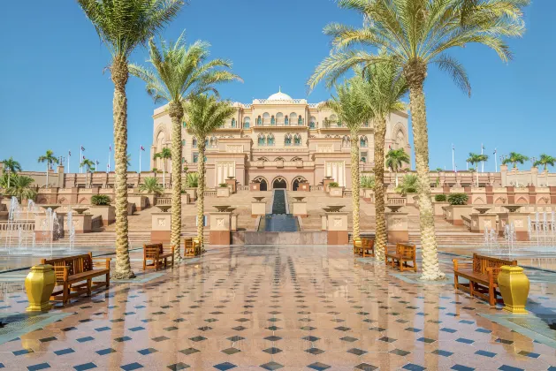 Sharjah Art Foundation - Collections Building周辺のホテル