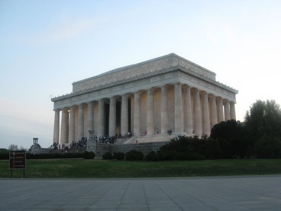 ワシントンd C リンカーン記念堂 評判 案内 トリップドットコム