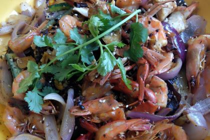 休記光頭香辣蟹幹鍋(幸福大院店)