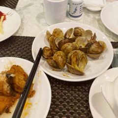 蓝鲸悦海酒店·自助餐厅 User Photo