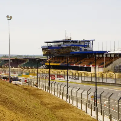 Разрешено размещения с домашними животными Отели в г. Анже