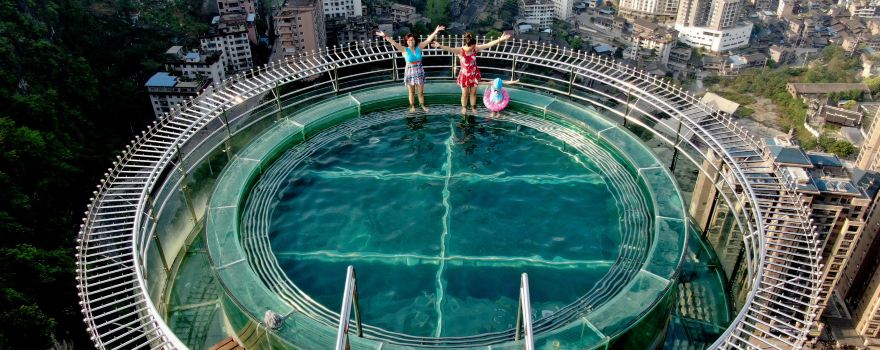Sinan Cliff Hot Spring