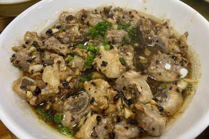 农家土菜河鲜馆