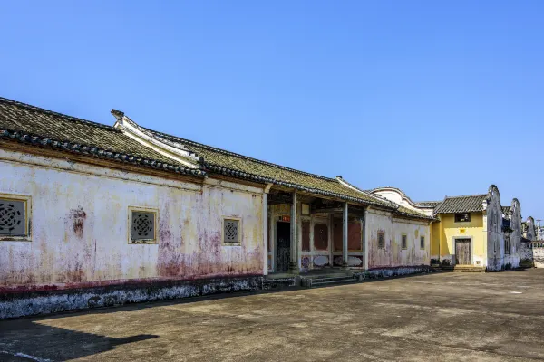 Meizhou Tiandiren Garden Hotel (Meijiang Meixian People’s Square)