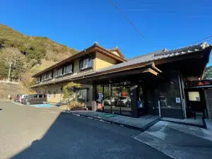 鶴の湯温泉