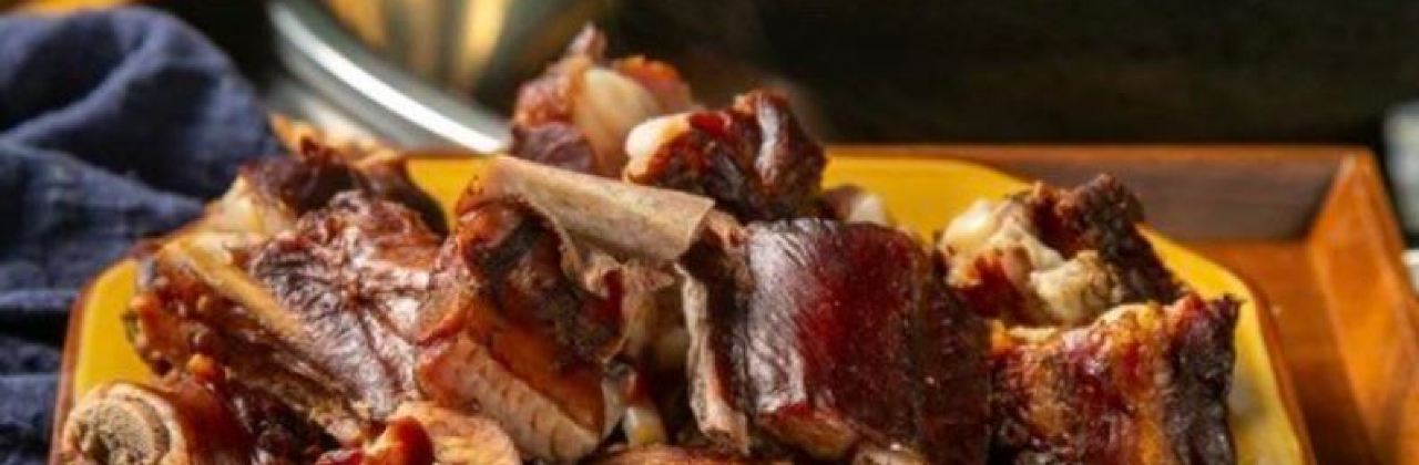 山下人家·土砂锅腊排馆(青城山店)