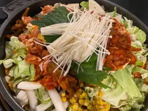 春川咕咕铁板鸡(韩国连锁店)