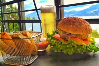 Hosteria de Menàs - Pasta | Burger | Pokè