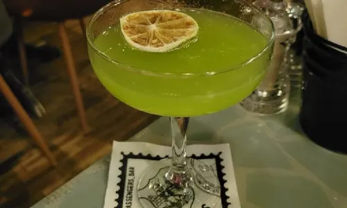 Passengers Bar