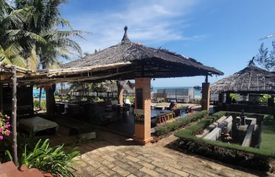 Long Son Mui Ne Exotic Restaurants & Bar