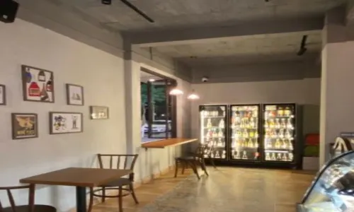 Wind Wine Shop