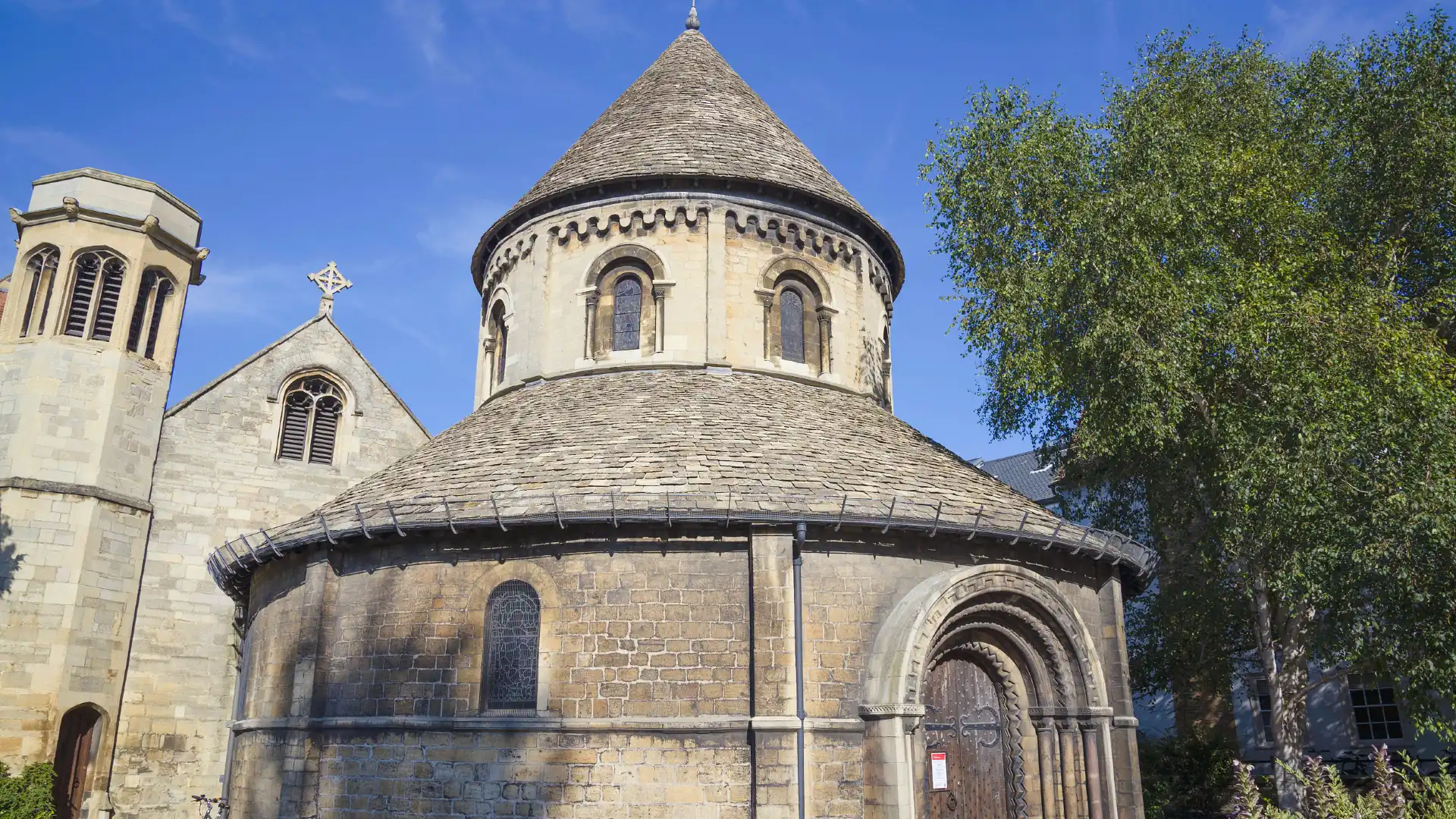 Hotels near The Round Church