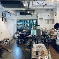 ร้านกาแฟสุดเจ๋ง ย่านสันติธรรม
