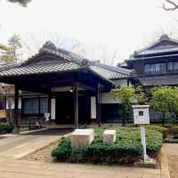 歴史的な建造物がある江戸東京たてもの園