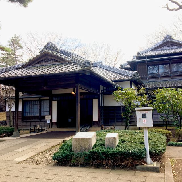 歴史的な建造物がある江戸東京たてもの園