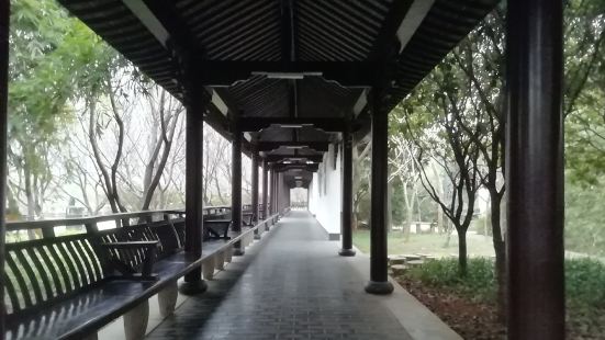[打卡]【雨湖公園】雨湖公園位於湘潭市中心，因地勢低洼，積雨