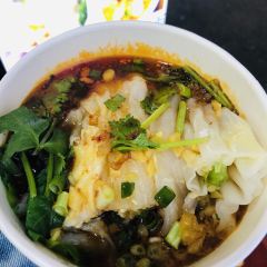 ChenbominYuechangfen( Wang Bao Qiang Lai Chi Guo De Dian) User Photo