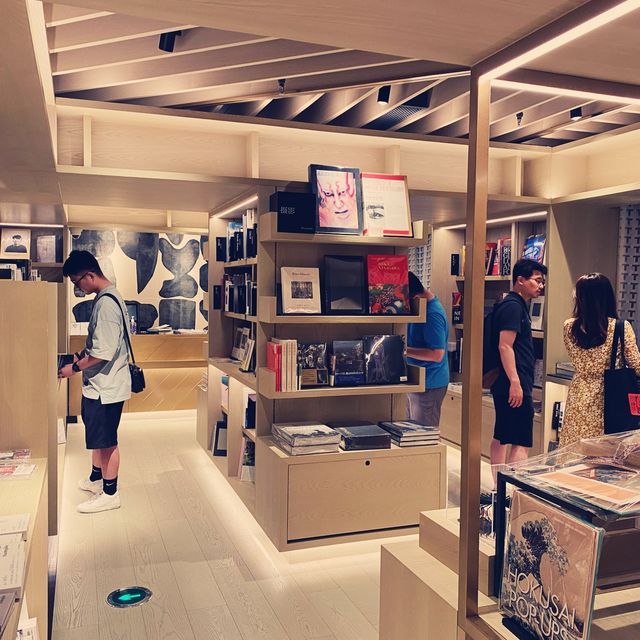 Columbia O: A magical bookstore 