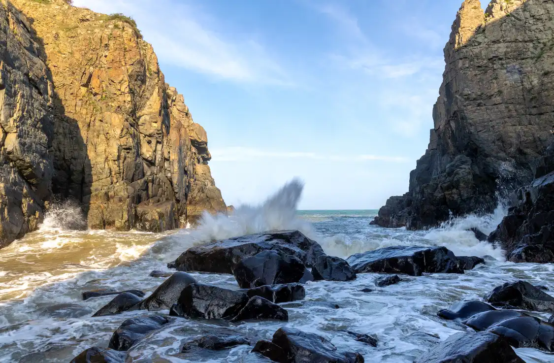Hotels near Donghai Fairyland Scenic Area