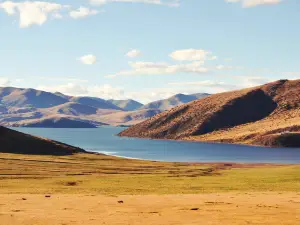 Mangcuohu Ziran Sceneic Area