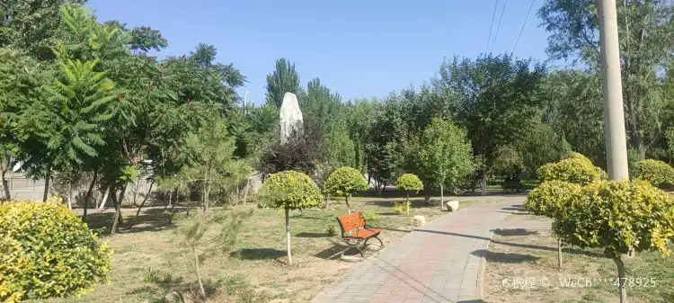 Hotels near Jiaoyun Park