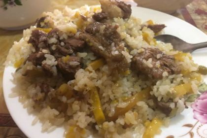 麦麦提沙吾提师傅的儿子抓饭店