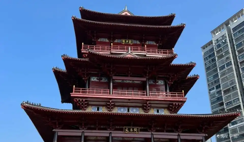 Hotels near wen chang ge