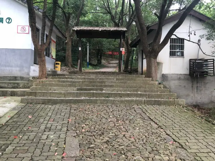 小石洞