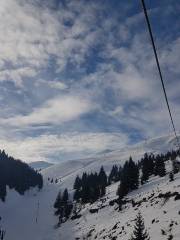 Ski resort „Popova Shapka“