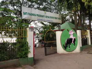 Sati Radhika Prashanti Udyan (River Front Park)